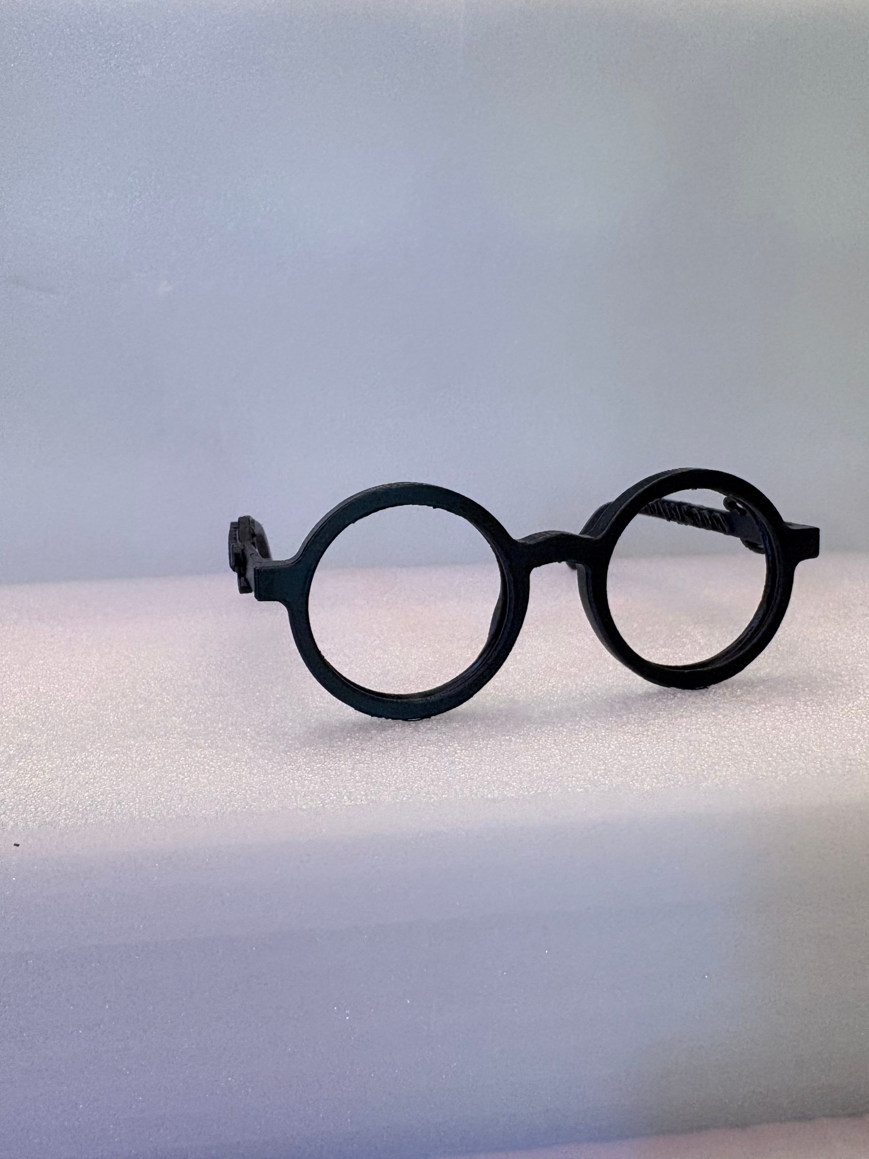 Round Glasses (Founders collection)