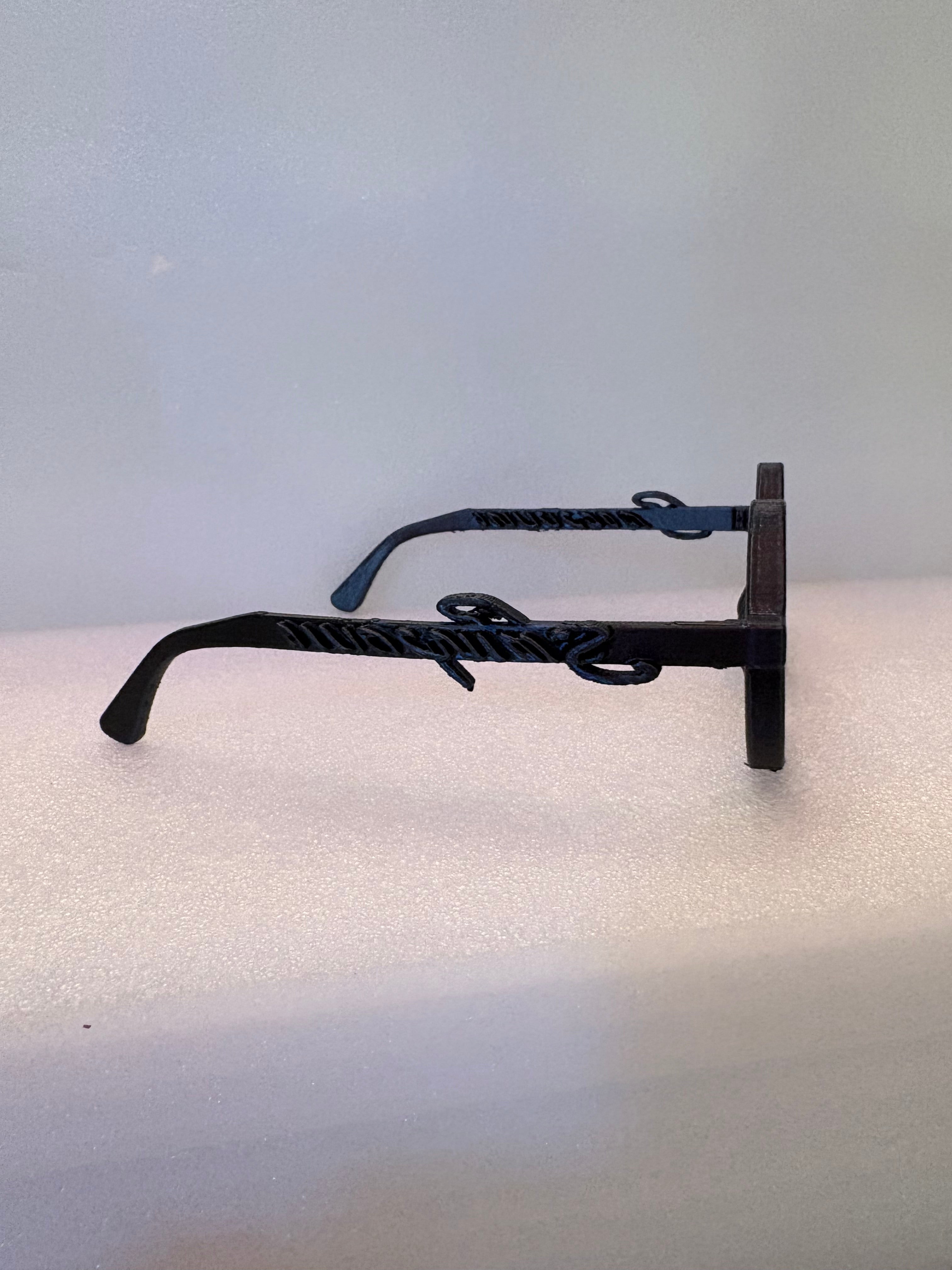 Round Glasses (Founders collection)